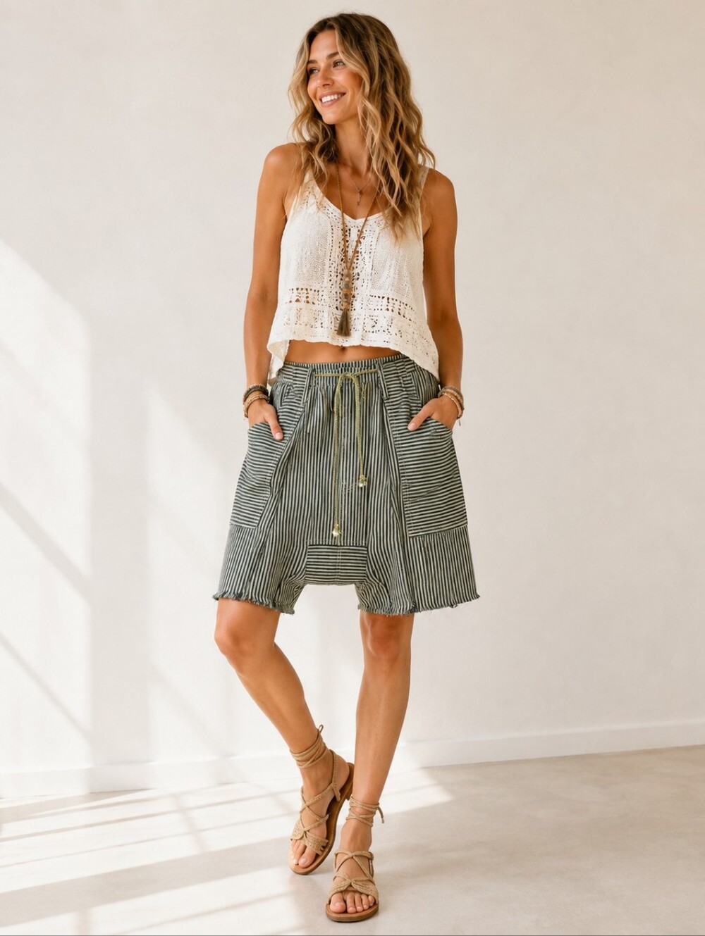 Jaded Gypsy Olivia Gypsy Short Size S / M Loose Harem Style Boho Pockets NEW